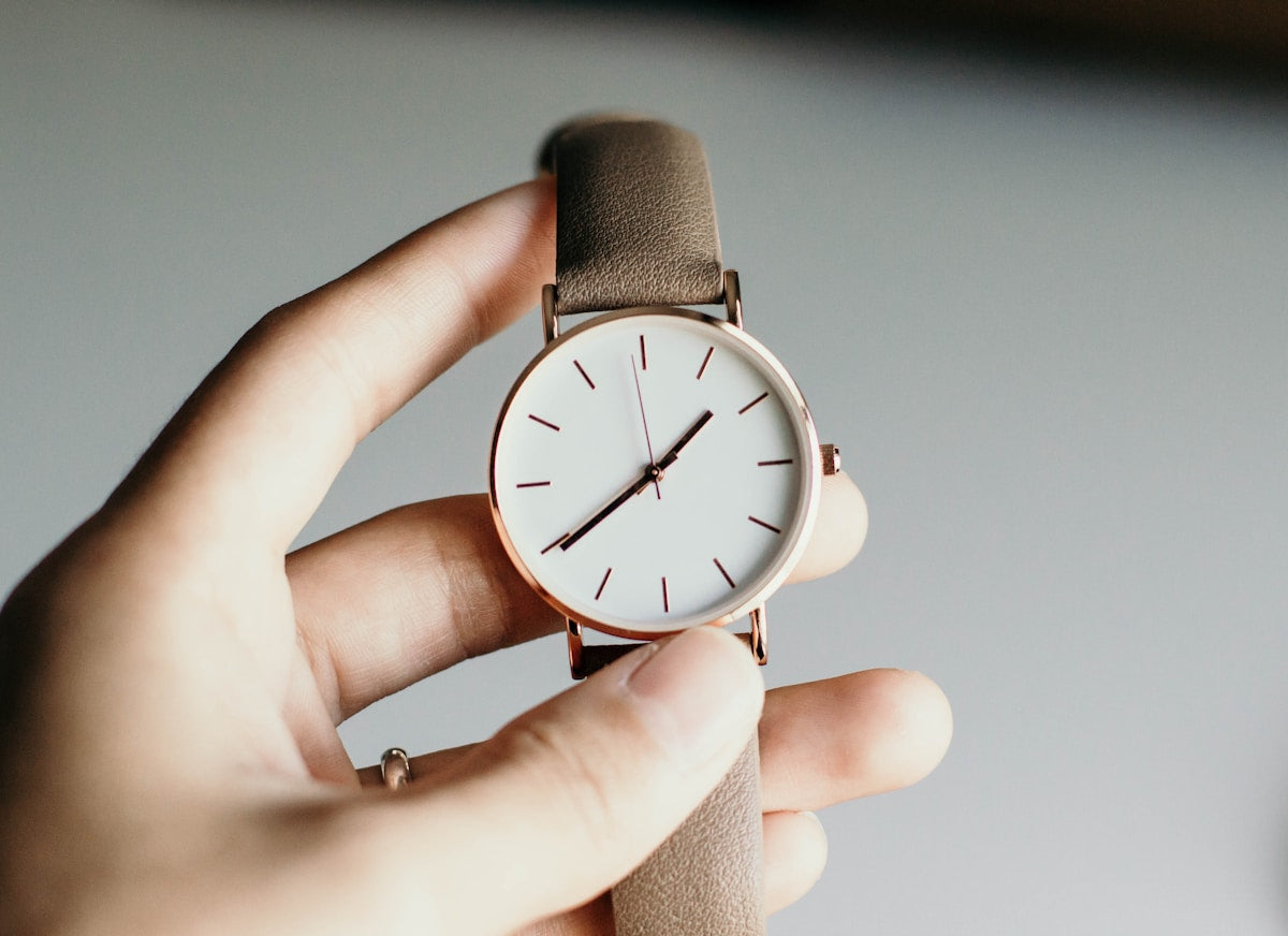 Swiss automatic luxury watch leather strap sapphire crystal
